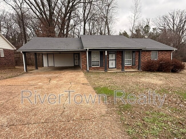 Photo - 2864 Whitney Ave