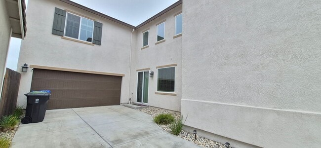 Photo - Tastefully Done & Stunning Place to Call Home