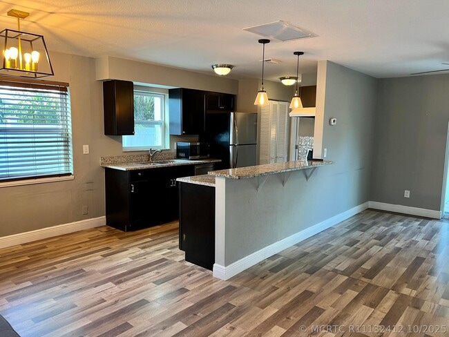 Photo - 511 NW 3rd St