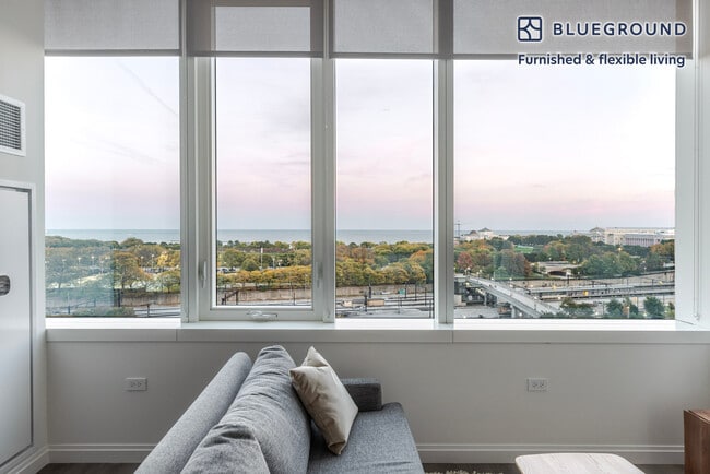 Photo - 1000 S Michigan Ave Unit FL9-ID1347