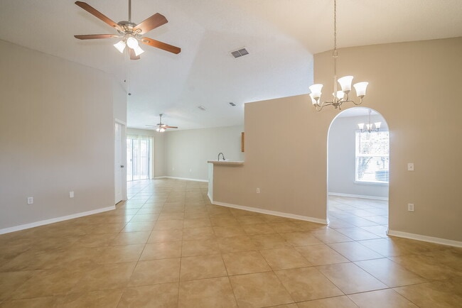 Photo - 3192 Carlotta Road