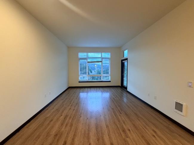 Photo - 580 8th Ave NE Unit 601