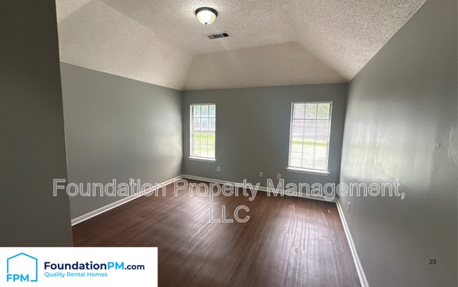 Photo - 2632 Harvard Ave