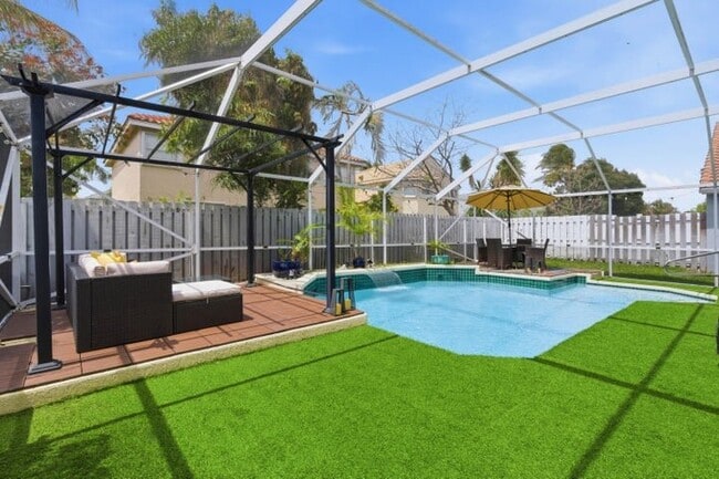 Photo - 7657 Thornlee Dr