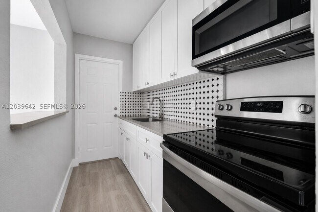 Photo - 6647 SW 59th St Unit 102