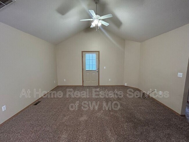 Photo - 1260 N Westwood Ave