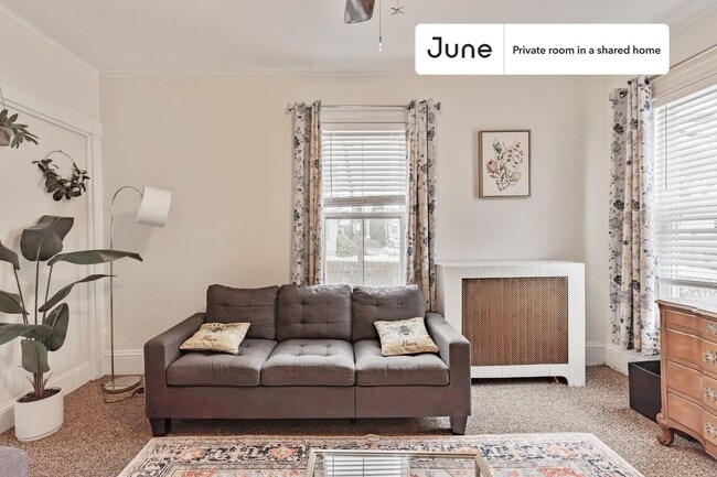 Photo - Room in Shared 6 bed/2.5 bath home Unit F