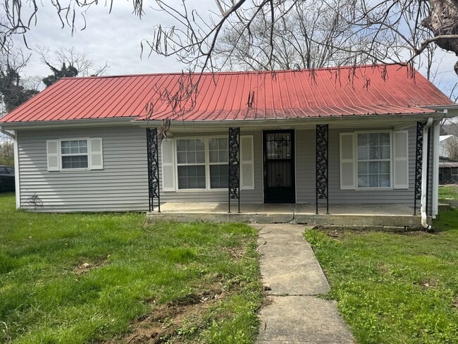 Photo - 2 Bedroom 1 Bath Home in Greeneville, TN