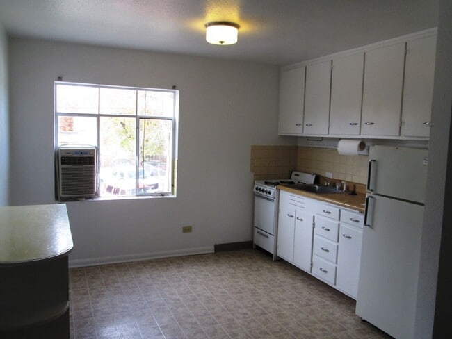 Photo - 425 Coffman St Unit 425 Coffman Street #3