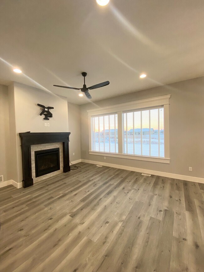 Photo - 3773 Ventura Ave