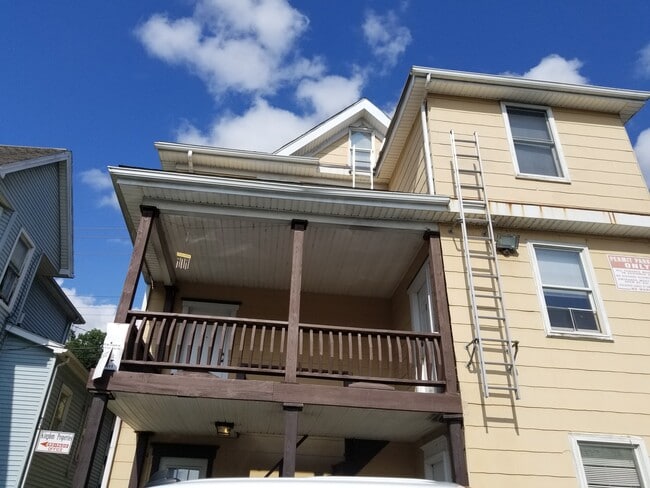 Photo - 221 Beechurst Ave