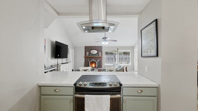 Photo - 19 Pebblebrook Ln