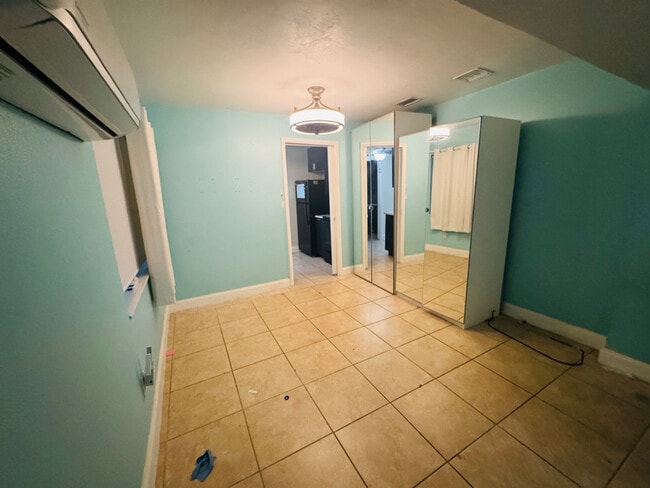 Photo - 401 SW 10th Terrace