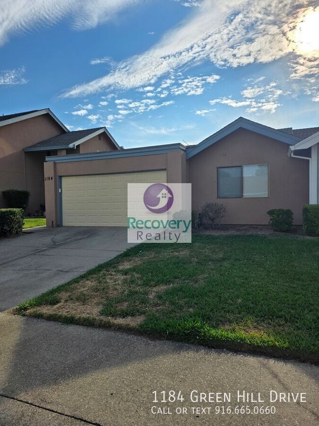 Building Photo - 1184 Green Hill Dr