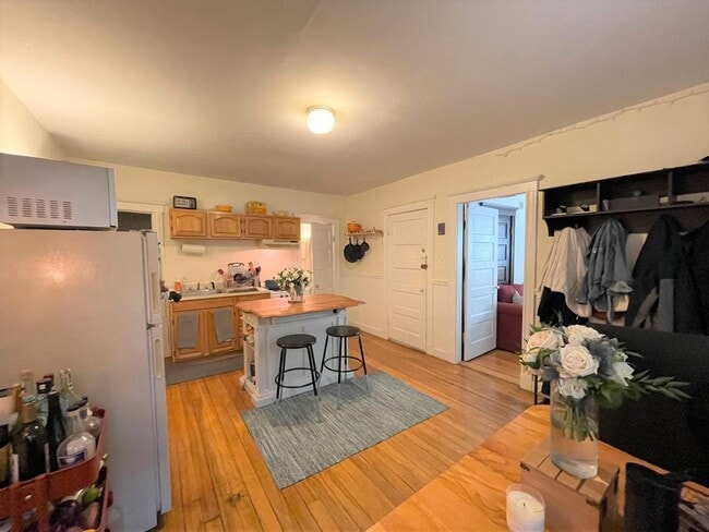 Photo - 40A Linden Ave Unidad #2