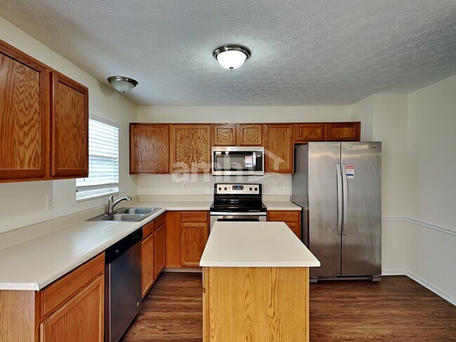 Photo - 752 Keltoncrest Dr