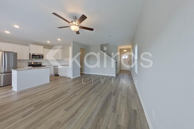 Photo - 857 Silent Barge Cv