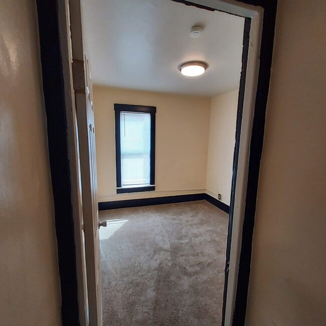 706 Cedar St