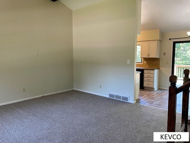 Photo - Elegant and Spacious Home!