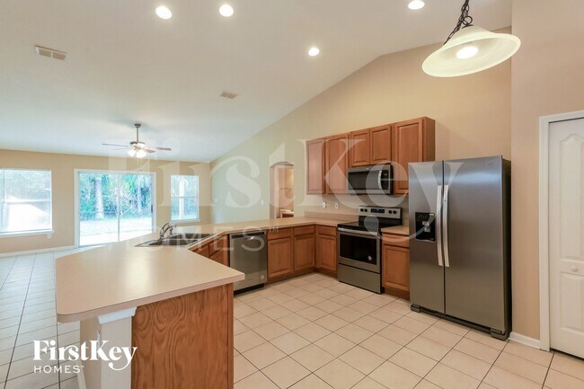 3957 S Victoria Lakes Dr
