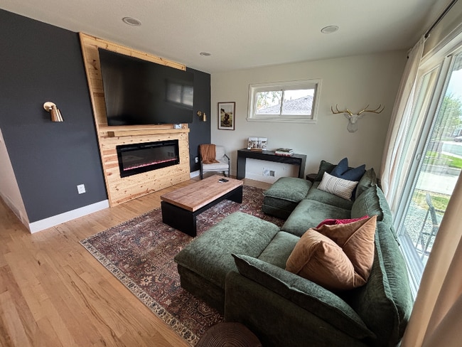 Photo - 11000 Larry Dr