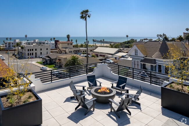 Rooftop - The Kalthom Luxury Penthouse Suites