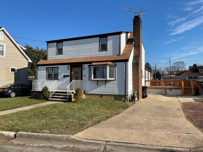Photo - 215 Karsey St Unit Apt 2