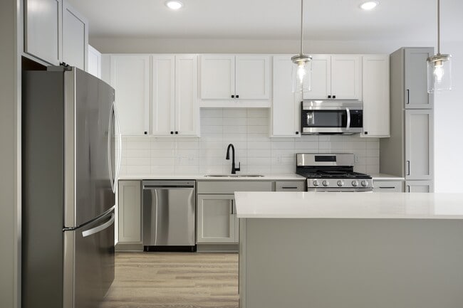 Cocina - Risor of St. Louis Park - Active Adult 55+