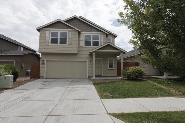 Building Photo - Live Large in Obsidian Trails — Where Comf... Rental