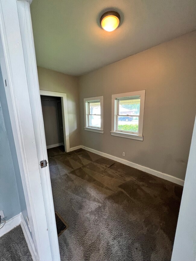 Photo - 1115 State St NW