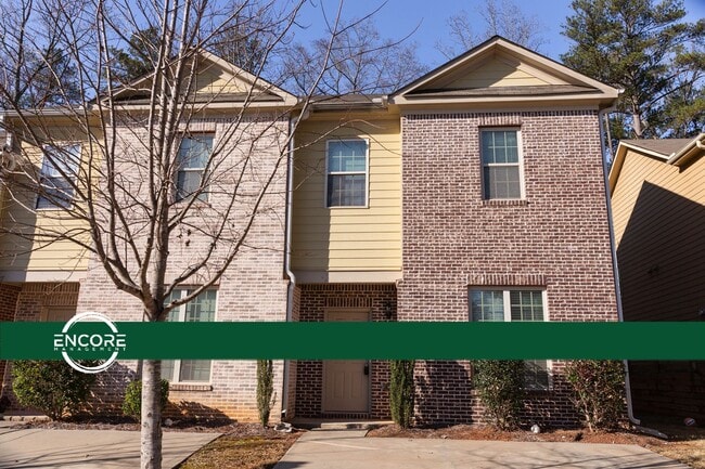 Building Photo - 3 BEDROOM TOWNHOME IN LITHONIA