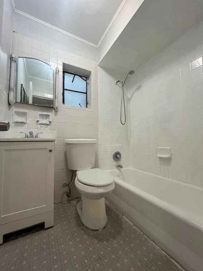 Photo - 127 Bidwell Ave Unit 1