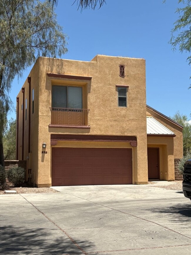 Must See 3 bedroom home! Near Downtown and... - Must See 3 bedroom home! Near Downtown and...