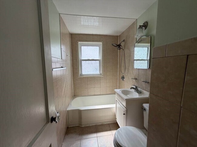 Photo - 36 Barstow St Unit 1