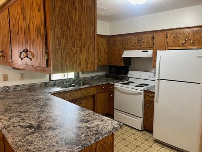Photo - 4 bedroom 2.5 Bathrooms