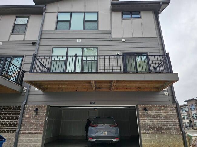 Photo - 11576 Fulham St