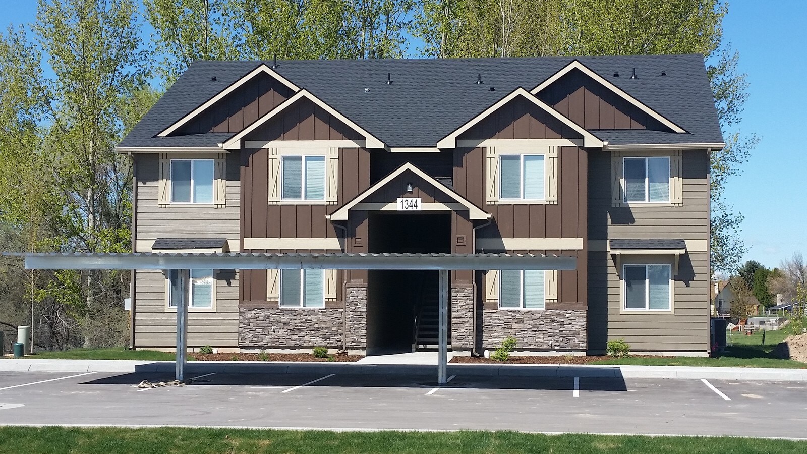 Photo - Creekside Apartments