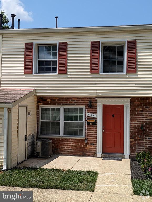 Building Photo - 9225 Bridle Path Ln Rental