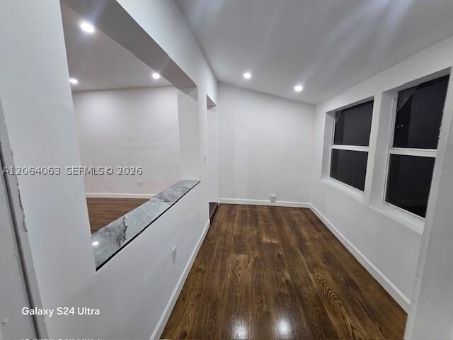 Photo - 1071 NE 160th St