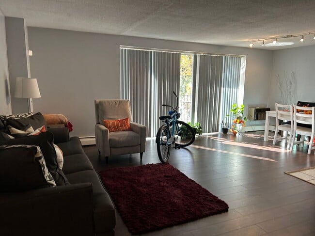 Photo - 111 Chestnut St