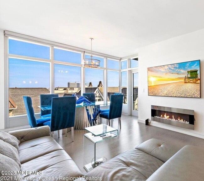 Building Photo - 20 Melrose Terrace Unit 501