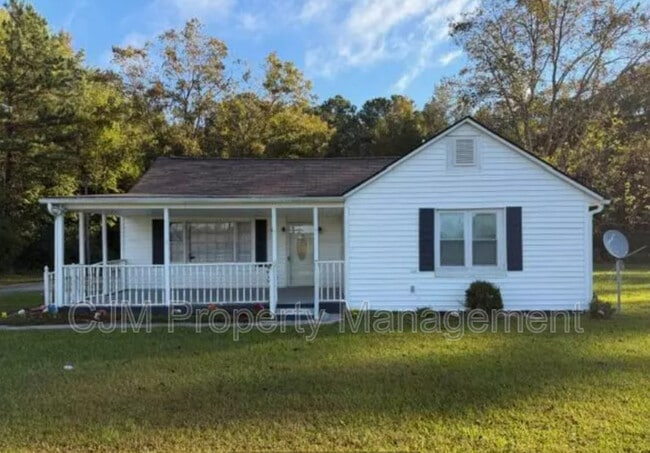 Photo - 569 E Main St