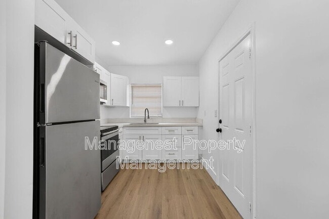 Photo - 614 SW 19th Ave Unit U
