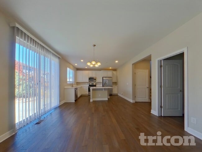 Photo - 7773 Oasis Dr