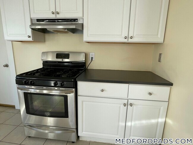 Photo - 8 Bennett St Unit 2