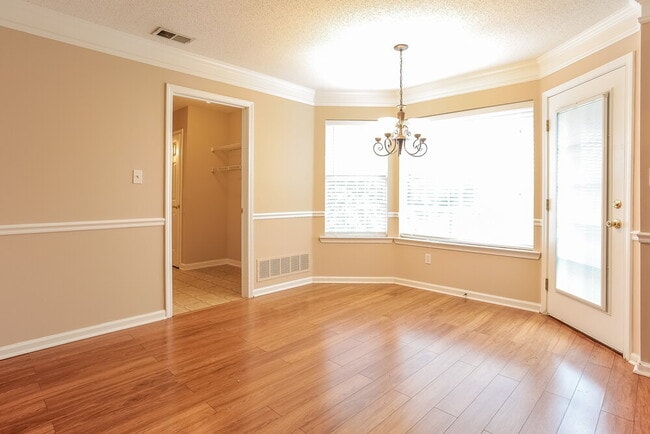 Photo - 4499 Shadow Ridge Dr