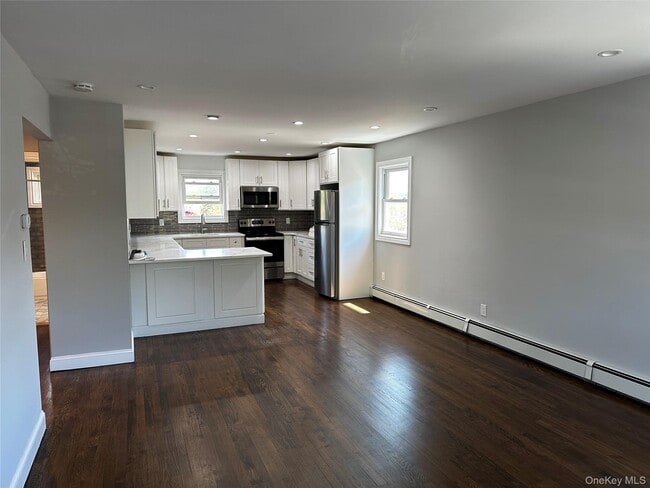 Photo - 56 Marwood Rd N