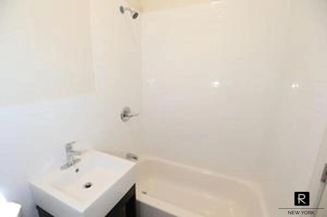 Photo - 211 Wyckoff Ave