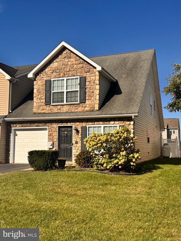 42 Fuzzy Tail Dr