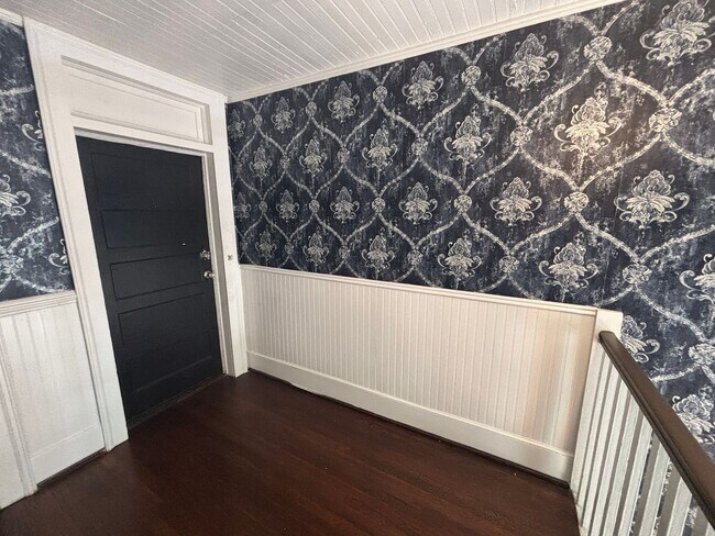 Photo - 1215 Elmwood Ave Unit 1215 Elmwood 4